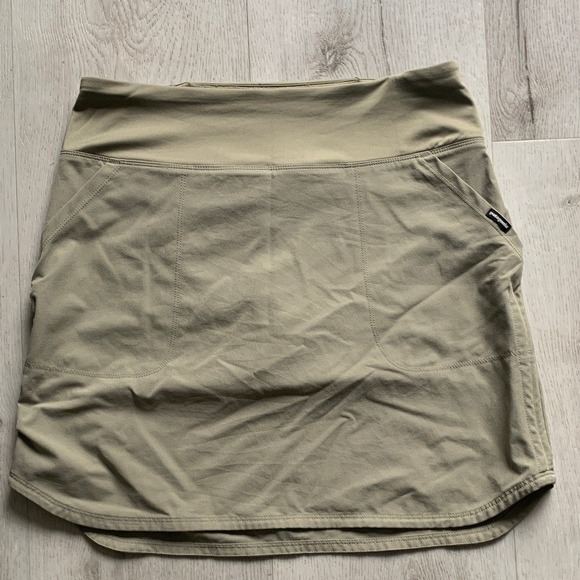 Patagonia Pants - Patagonia Beige W Womens Small Outdoor Skorts
